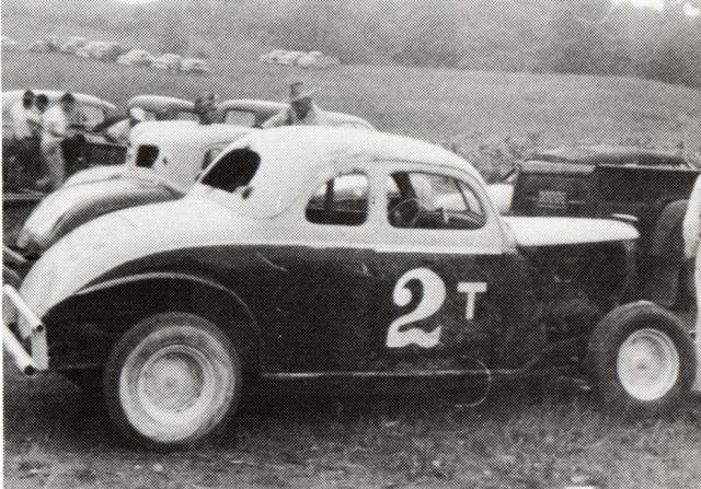 Chuck Walker at Delaware in the early 1950s. A typical stock car of the era.